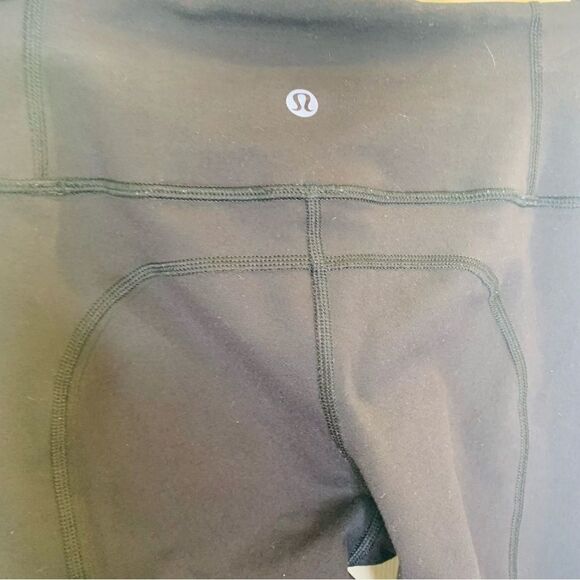 LULULEMON black "Gather and Crow Crop II" pants Size 2 - Picture 10 of 10